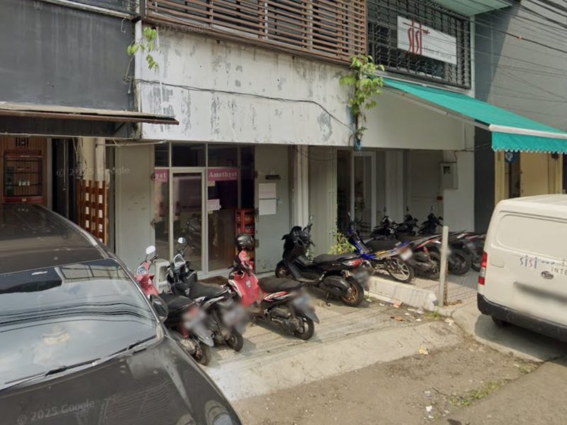 Tampak depan Amethyst — Cikawao